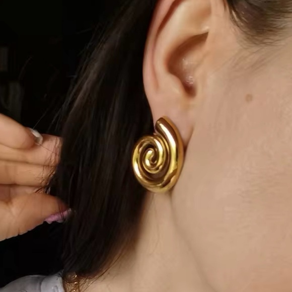 Stainless Steel Conch Geometric Stud Earrings Snail Stud - Picture 4 of 8